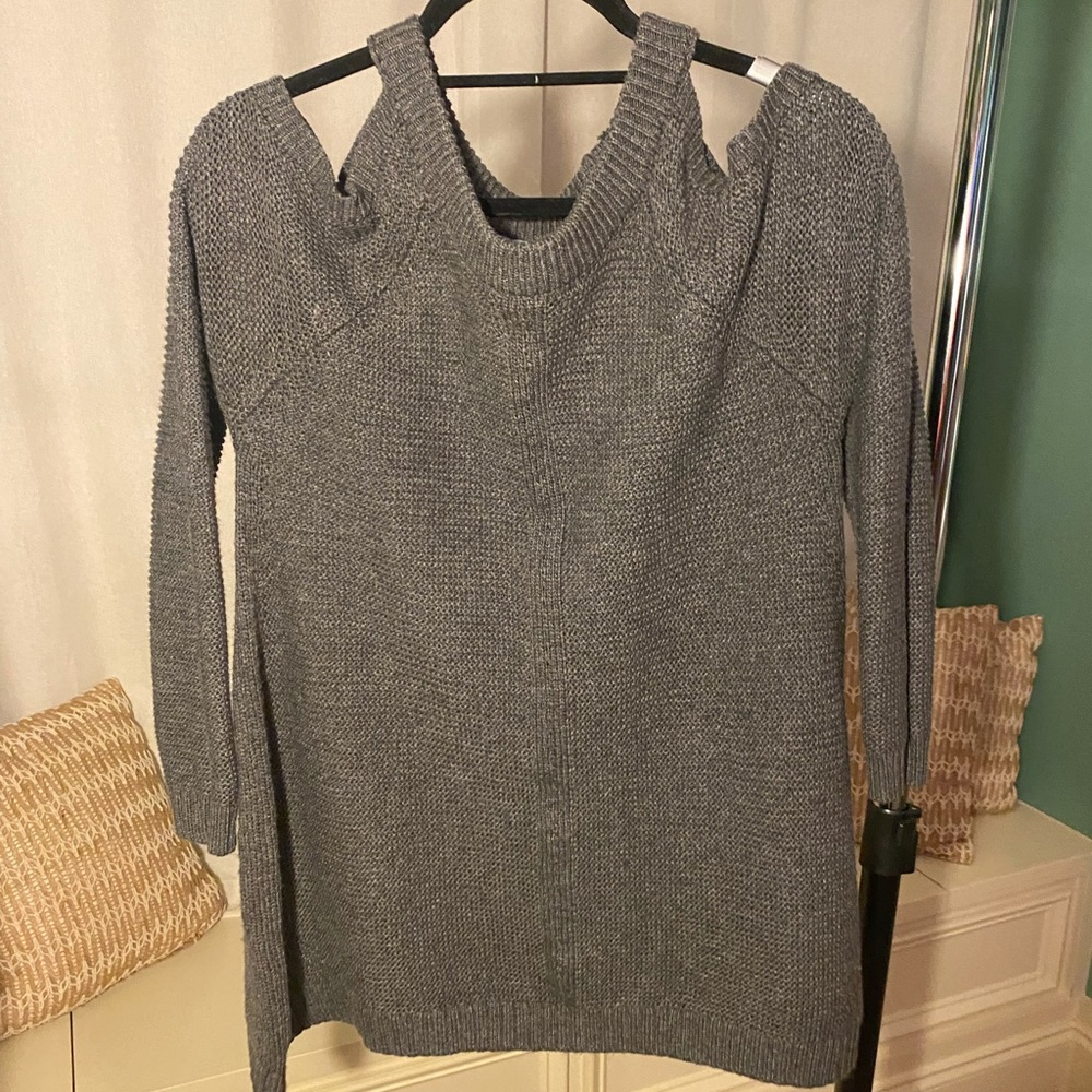 Grey sweater with key hole shoulders